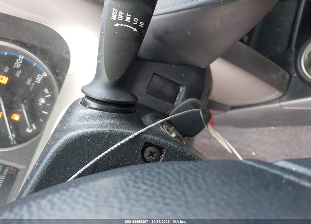 2018 TOYOTA RAV4 VIN: JTMZFREVXJJ195776