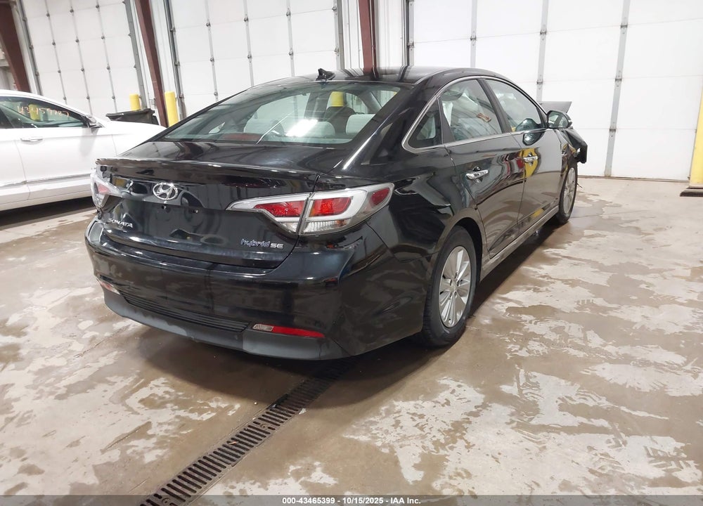 2017 HYUNDAI SONATA HYBRID SE VIN: KMHE24L3XHA067686