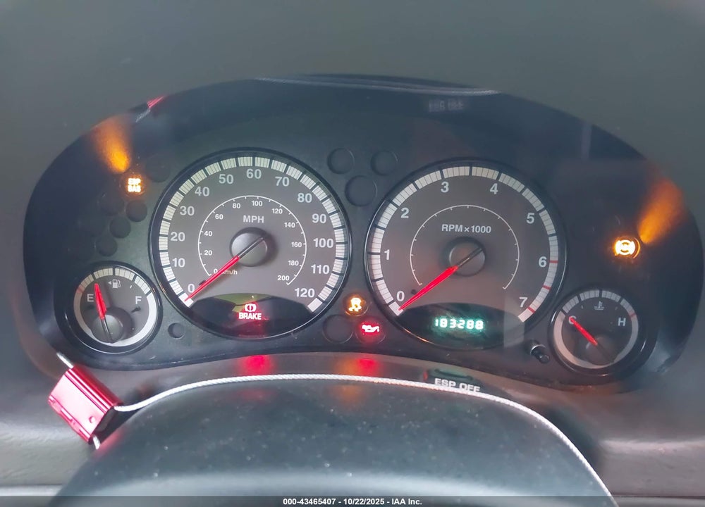 2007 JEEP LIBERTY VIN: 1J4GL48K57W540044