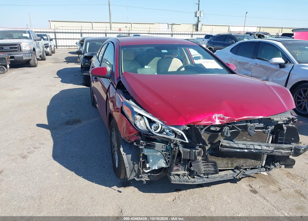 2015 HYUNDAI SONATA SE VIN: 5NPE24AF4FH123046