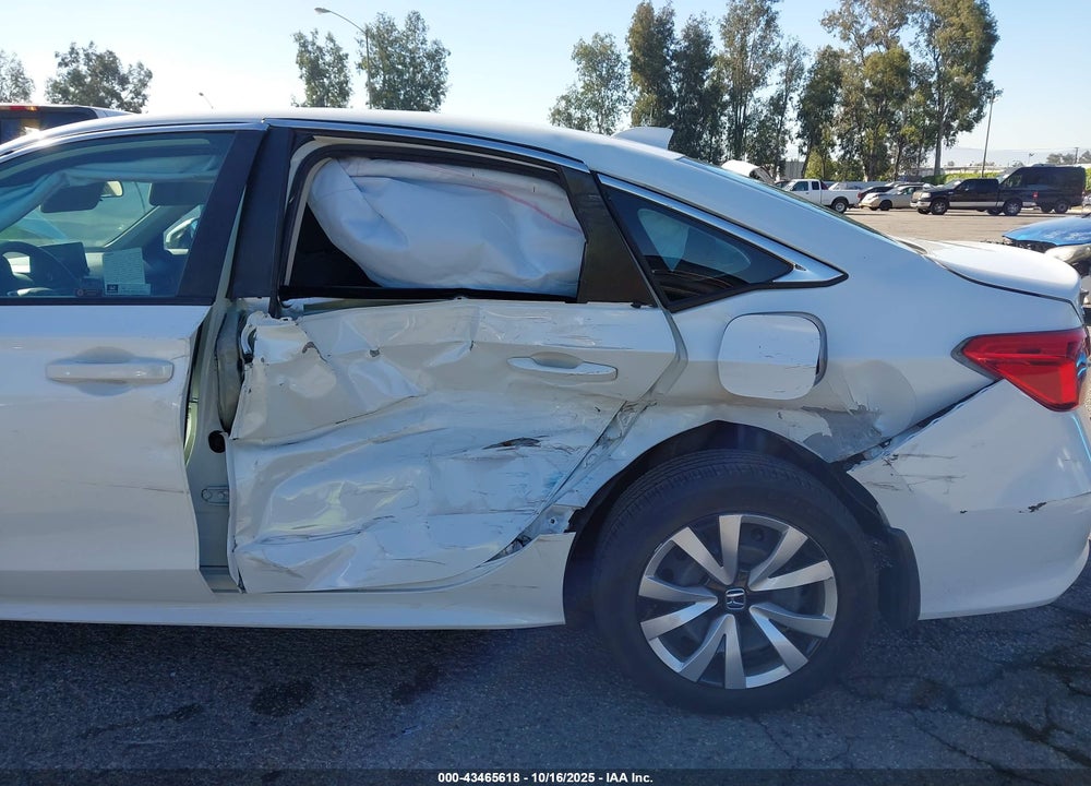 2022 HONDA CIVIC LX VIN: 2HGFE2F21NH546696