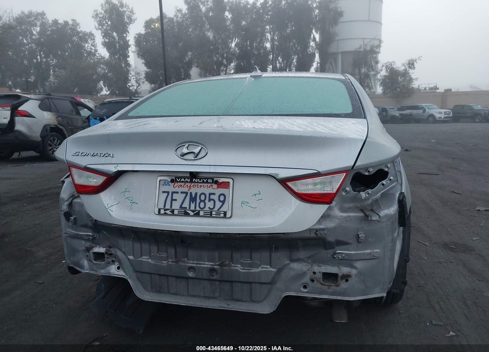 2014 HYUNDAI SONATA GLS VIN: 5NPEB4AC9EH940923