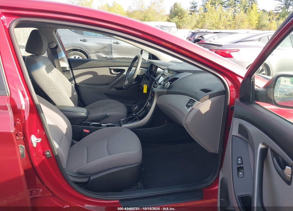2015 HYUNDAI ELANTRA SE VIN: 5NPDH4AE3FH572591