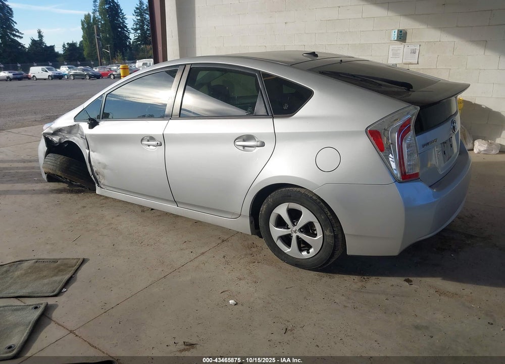 2013 TOYOTA PRIUS VIN: JTDKN3DU4D5630928