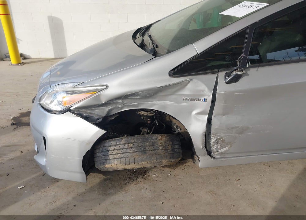 2013 TOYOTA PRIUS VIN: JTDKN3DU4D5630928