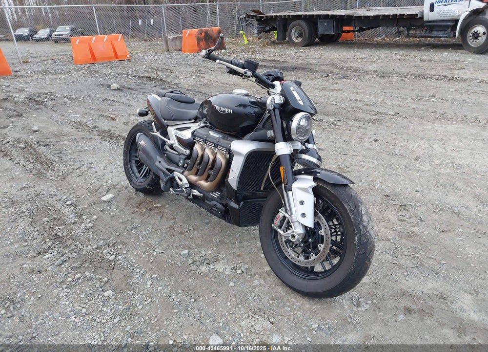 2021 TRIUMPH MOTORCYCLE ROCKET 3 R VIN: SMTG11JX8MTAC4984