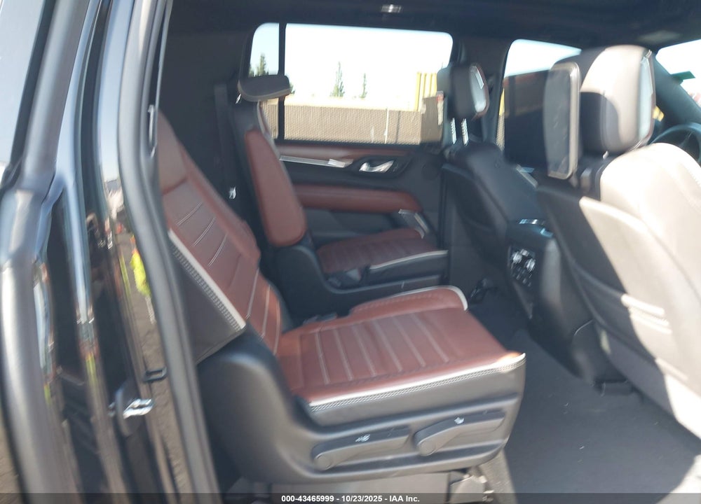 2024 GMC YUKON XL 4WD DENALI ULTIMATE VIN: 1GKS2KKT3RR276871