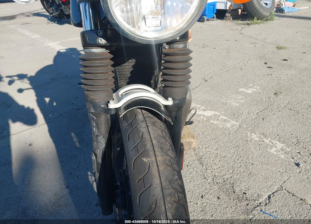 2022 ROYAL ENFIELD MOTORS INT 650 VIN: ME3FPN471NK703055