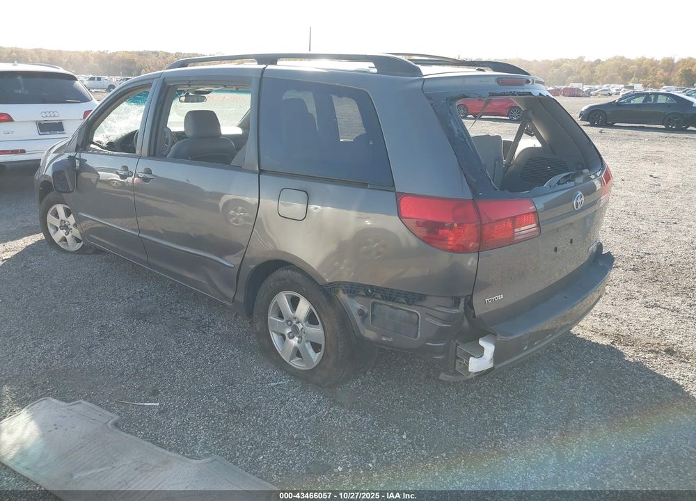 2004 TOYOTA SIENNA XLE VIN: 5TDZA22C14S100148