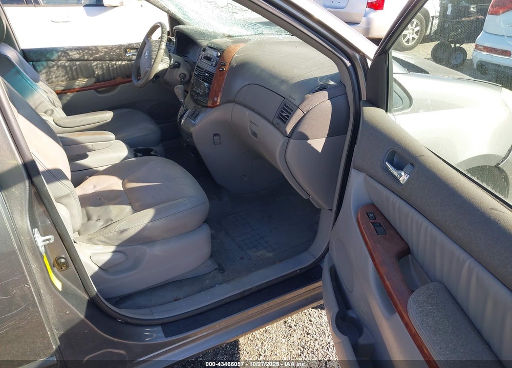 2004 TOYOTA SIENNA XLE VIN: 5TDZA22C14S100148