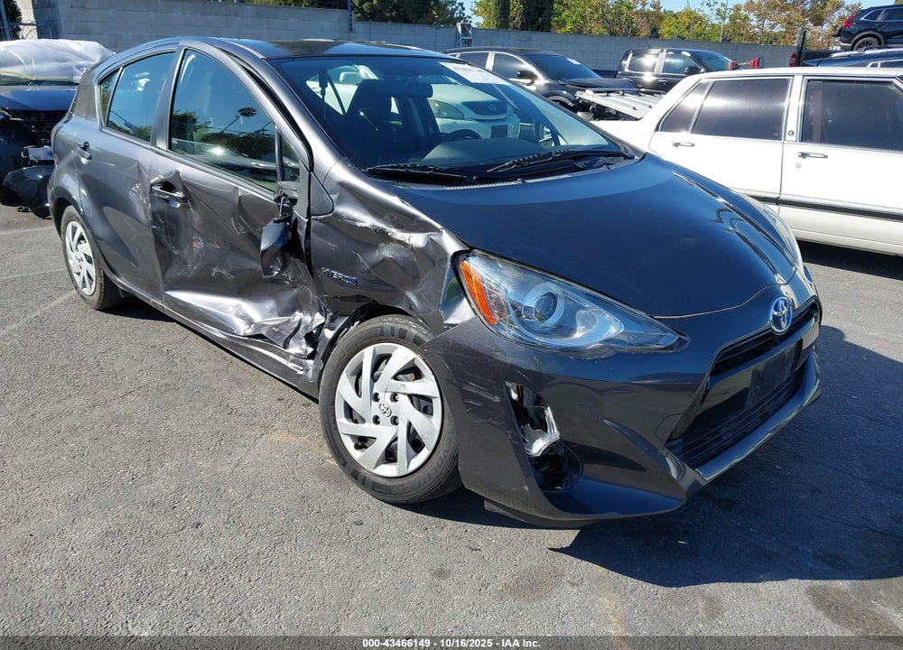 2015 TOYOTA PRIUS C TWO VIN: JTDKDTB39F1114524