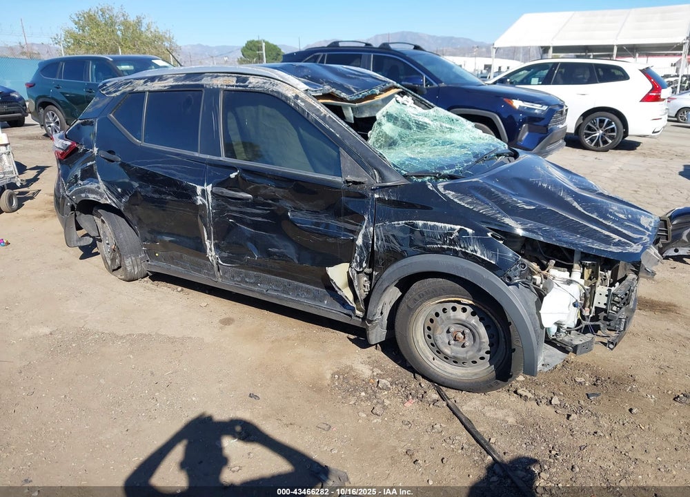 2019 NISSAN KICKS S VIN: 3N1CP5CU5KL470456