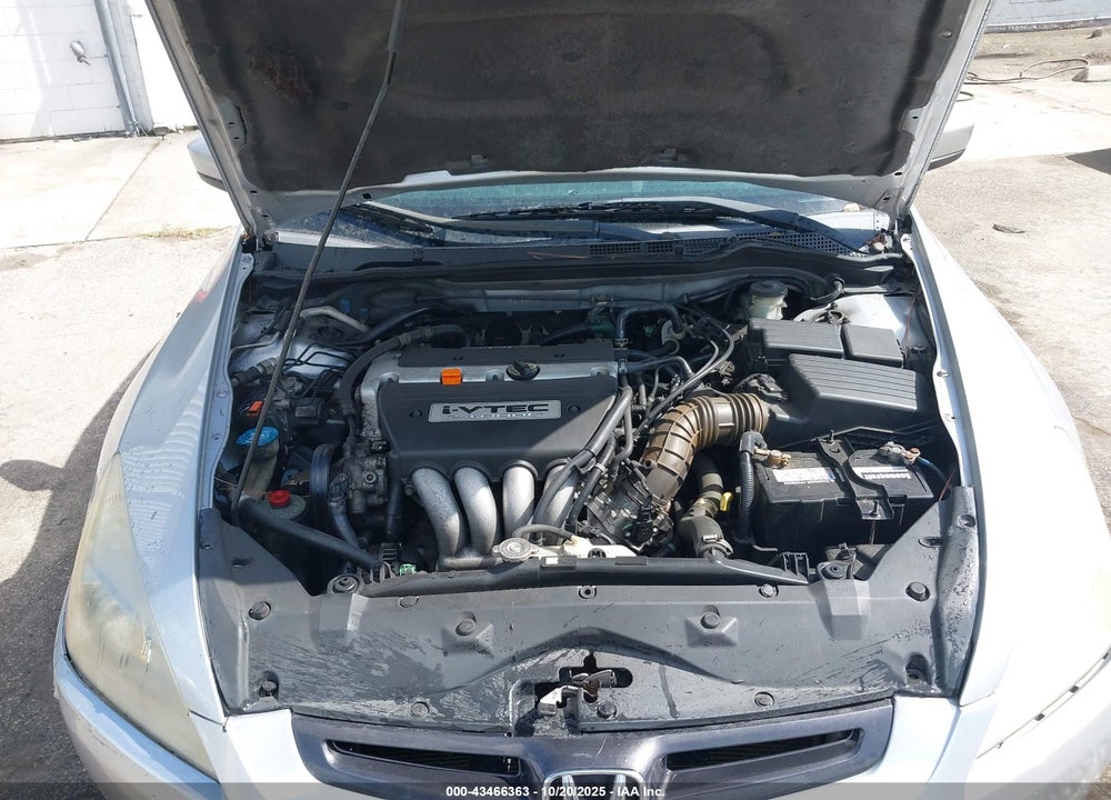 2005 HONDA ACCORD 2.4 EX VIN: 1HGCM568X5A107524
