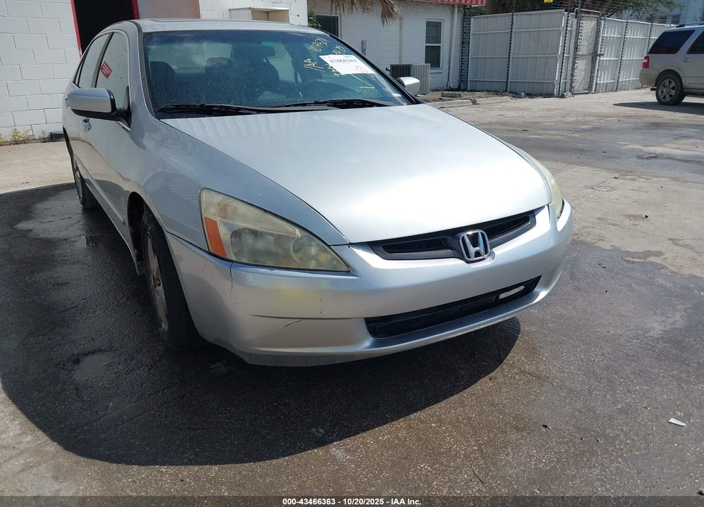 2005 HONDA ACCORD 2.4 EX VIN: 1HGCM568X5A107524