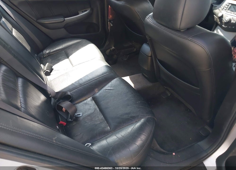 2005 HONDA ACCORD 2.4 EX VIN: 1HGCM568X5A107524