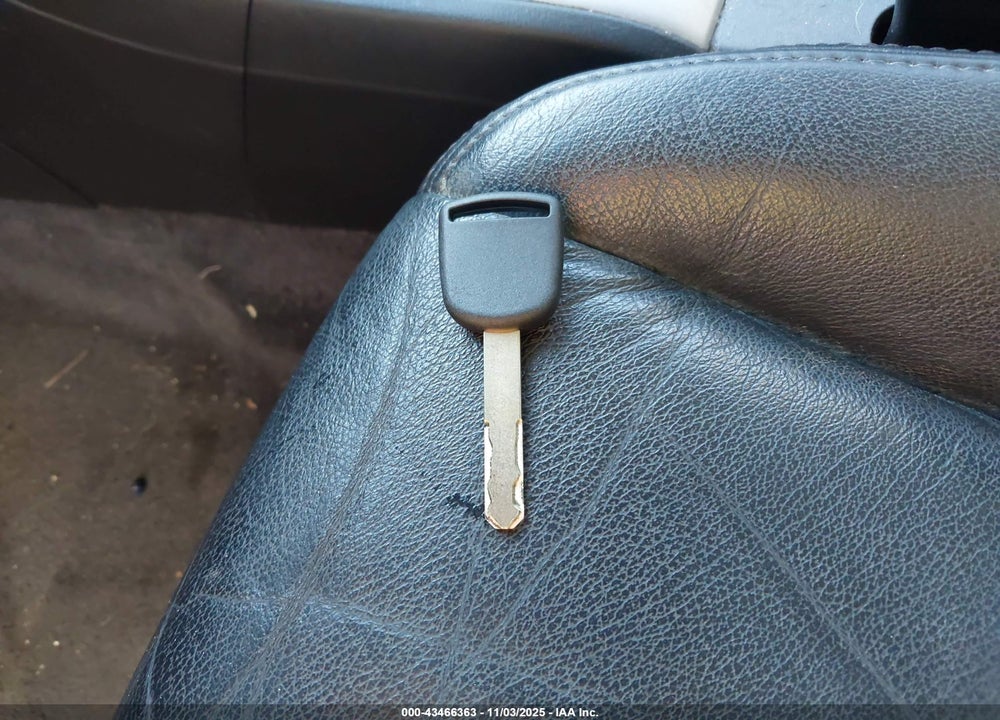 2005 HONDA ACCORD 2.4 EX VIN: 1HGCM568X5A107524