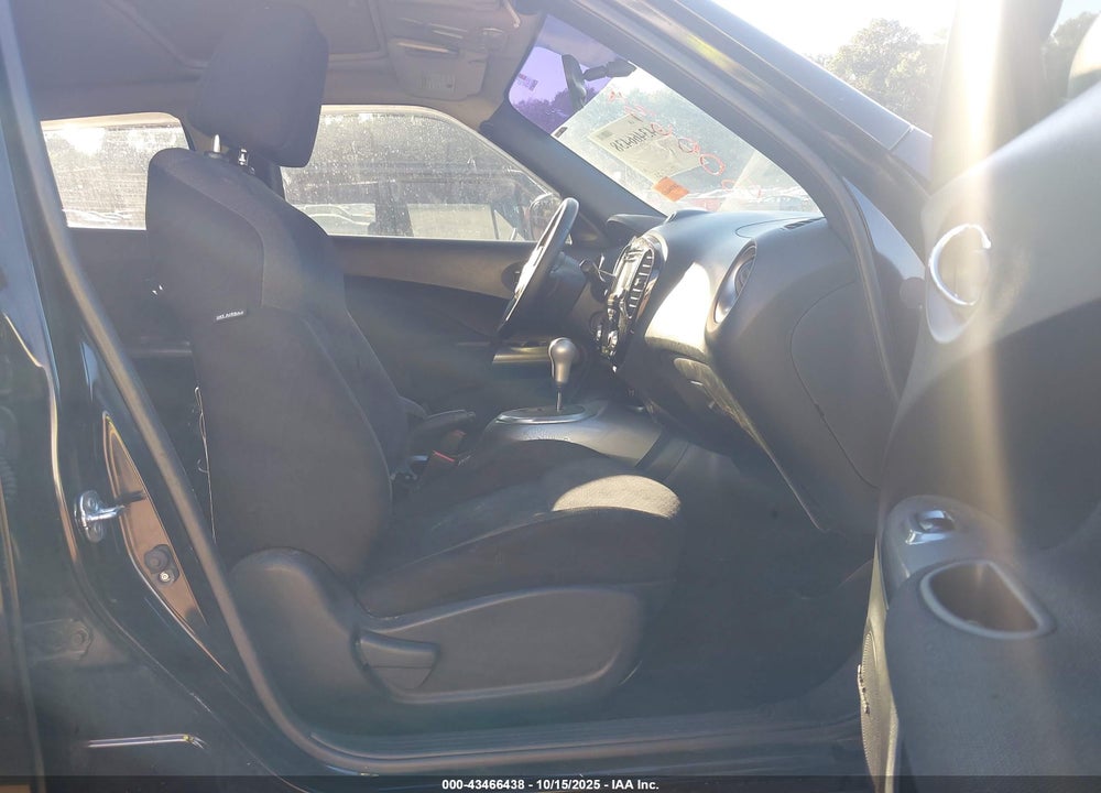 2015 NISSAN JUKE VIN: JN8AF5MR2FT500634