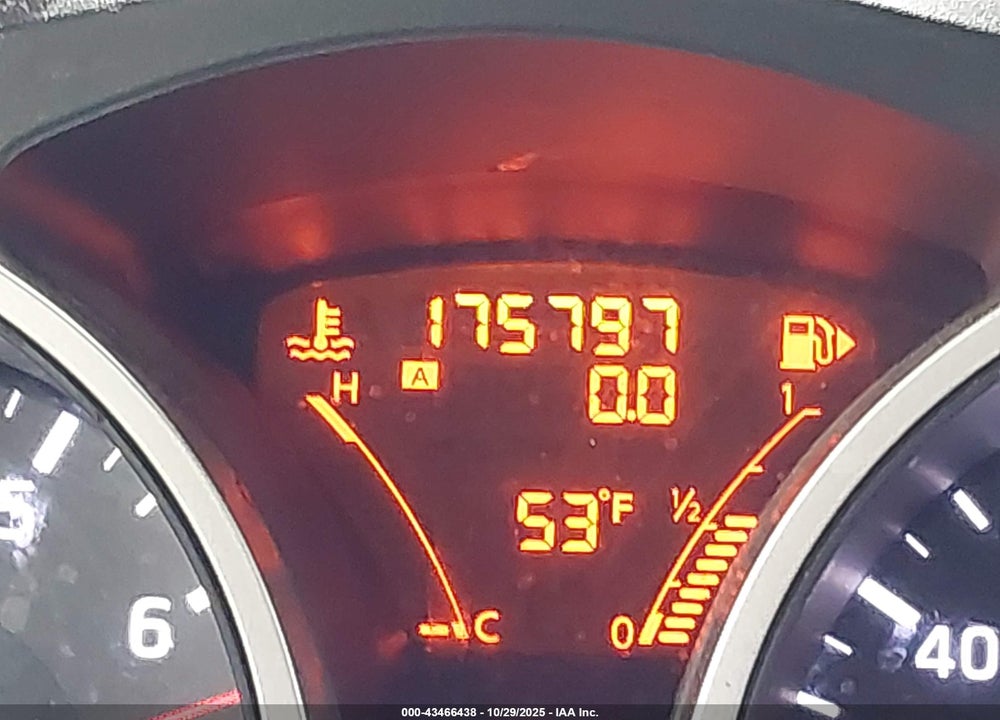 2015 NISSAN JUKE VIN: JN8AF5MR2FT500634