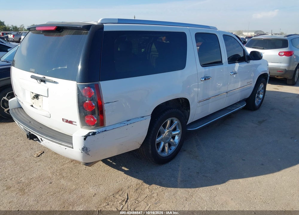 2011 GMC YUKON XL 1500 DENALI VIN: 1GKS1MEF6BR307203