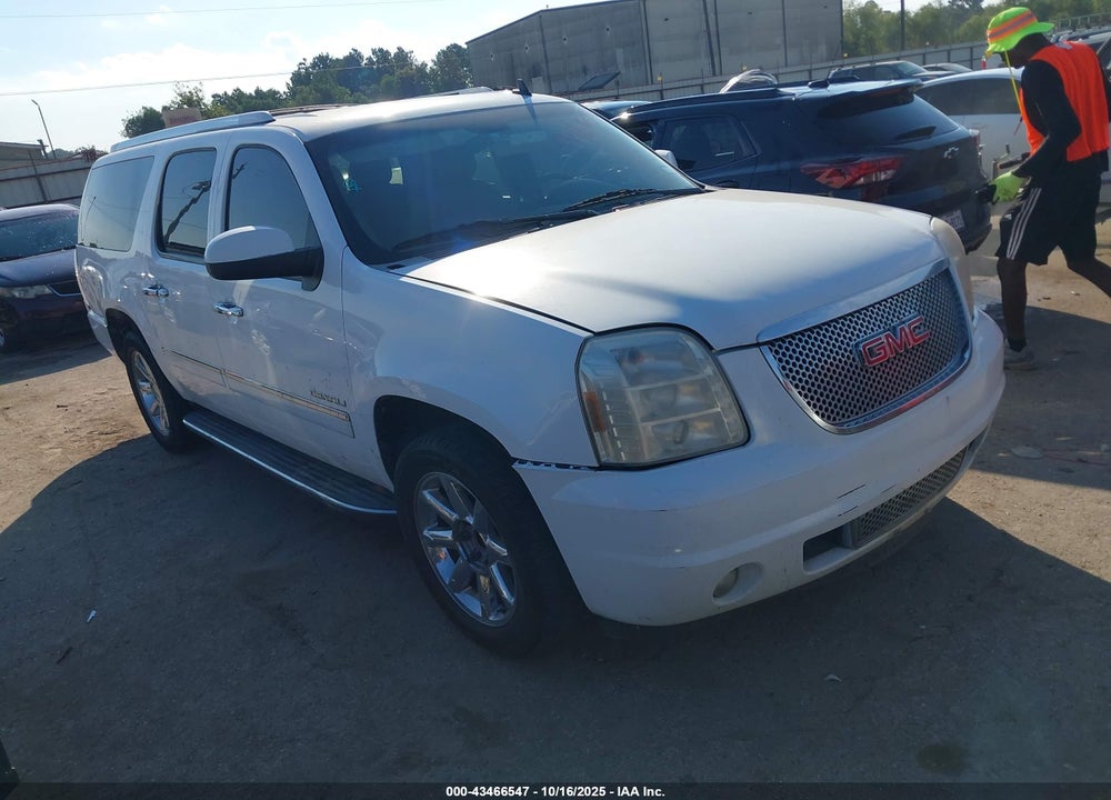 2011 GMC YUKON XL 1500 DENALI VIN: 1GKS1MEF6BR307203