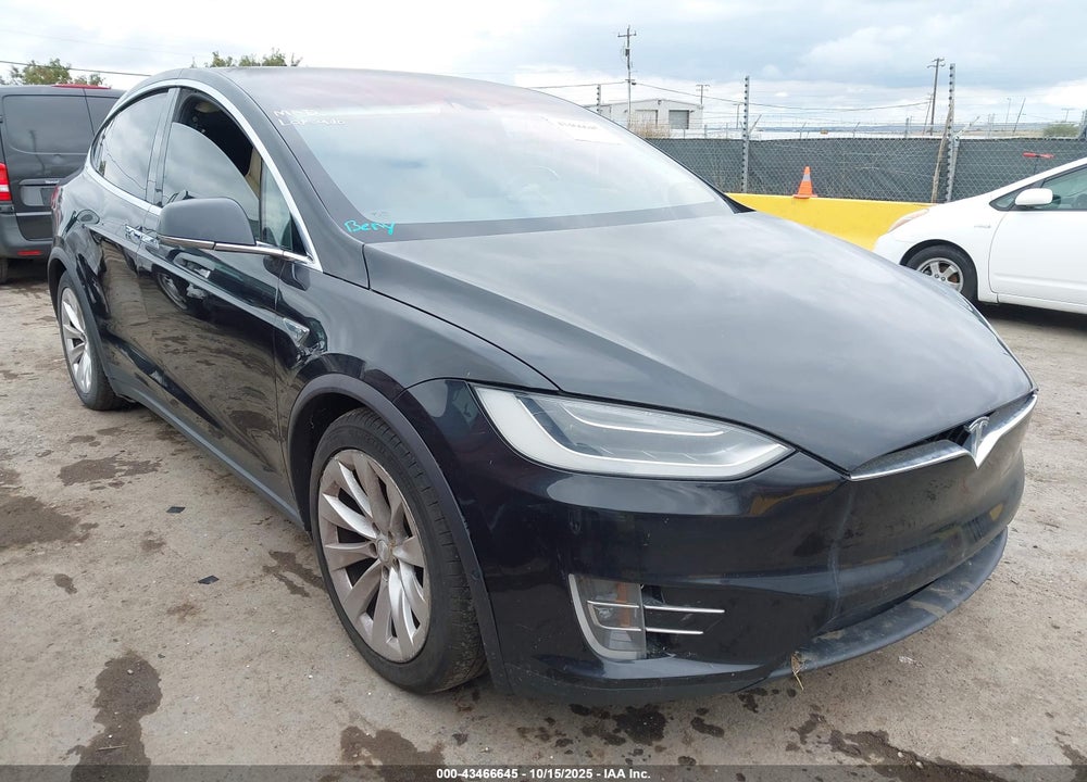 2016 TESLA MODEL X 60D/70D/75D/90D VIN: 5YJXCAE20GF016555