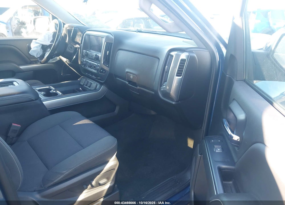 2018 CHEVROLET SILVERADO 1500 VIN: 3GCUKREC0JG373216