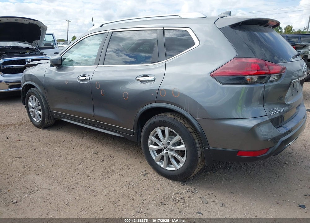 2018 NISSAN ROGUE SV VIN: KNMAT2MT3JP515336