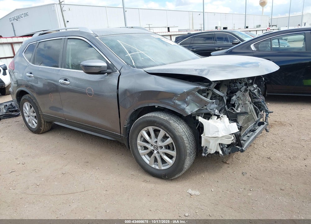 2018 NISSAN ROGUE SV VIN: KNMAT2MT3JP515336