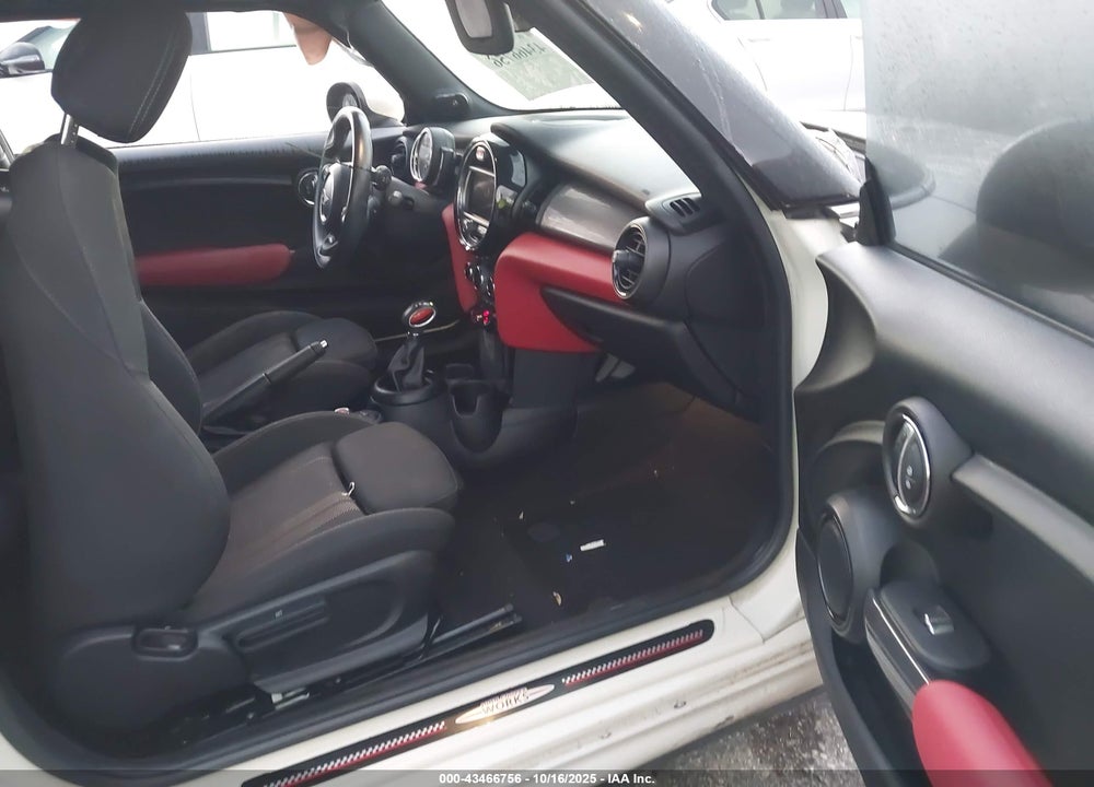 2018 MINI HARDTOP COOPER/OXFORD EDITION VIN: WMWXP5C59J3C65014