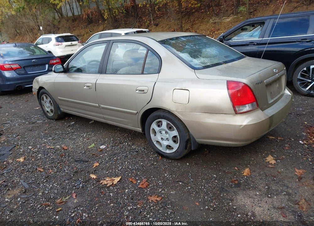 2002 HYUNDAI ELANTRA VIN: KMHDN45DX2U371342