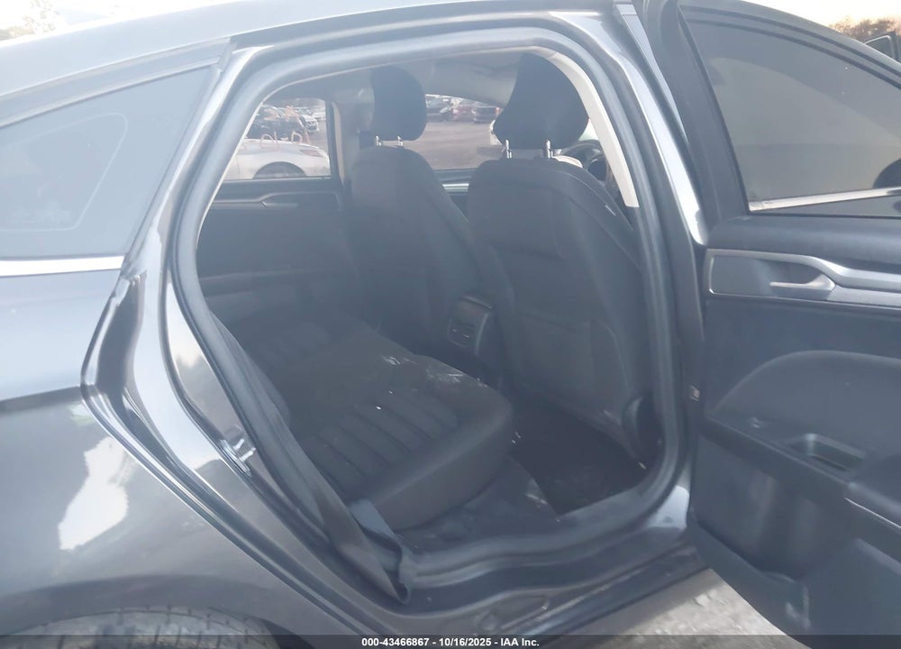 2019 FORD FUSION SE VIN: 3FA6P0HD4KR235121
