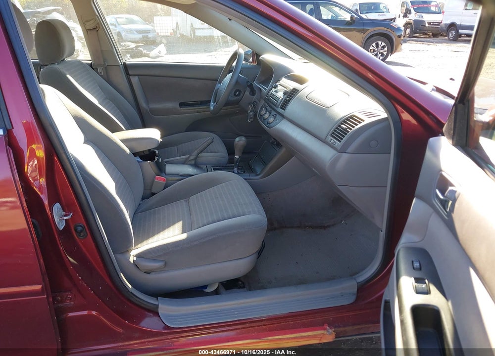 2005 TOYOTA CAMRY LE V6 VIN: 4T1BF32K45U097660