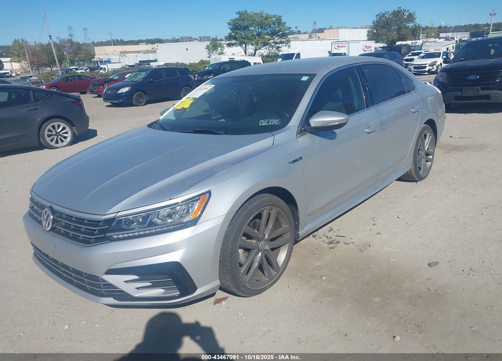 2017 VOLKSWAGEN PASSAT VIN: 1VWDT7A33HC072196