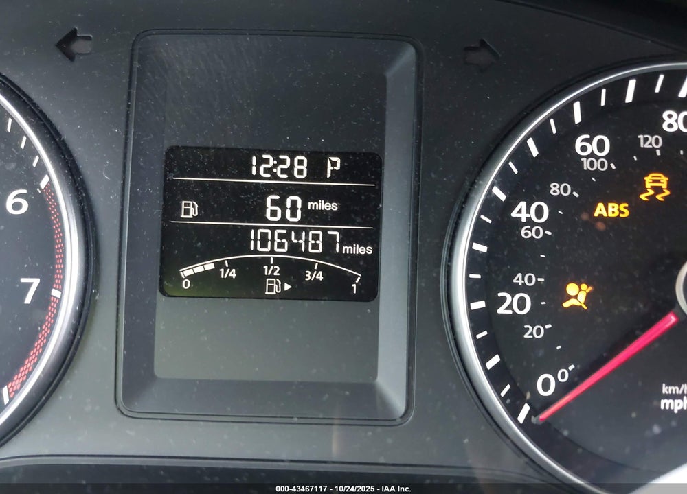 2014 VOLKSWAGEN JETTA 1.8T SE VIN: 3VWD07AJ4EM380690
