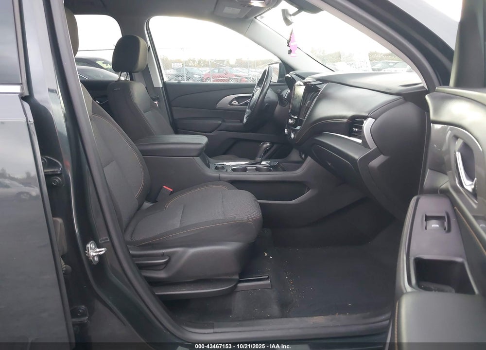 2018 CHEVROLET TRAVERSE 1LT VIN: 1GNERGKW3JJ142867
