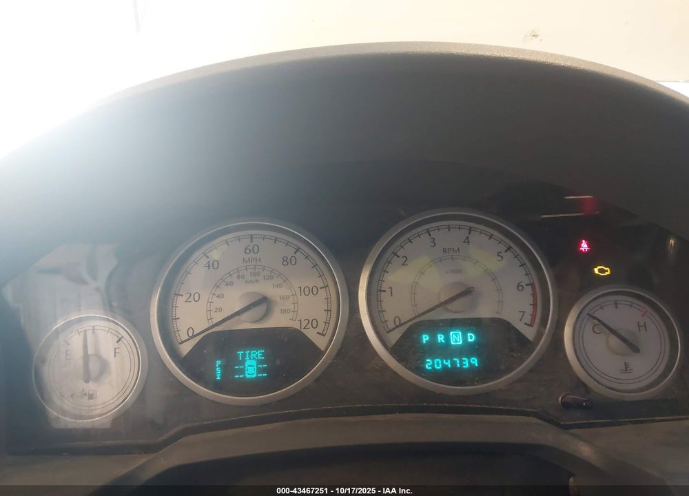 2009 CHRYSLER TOWN & COUNTRY VIN: 2A8HR54179R596910