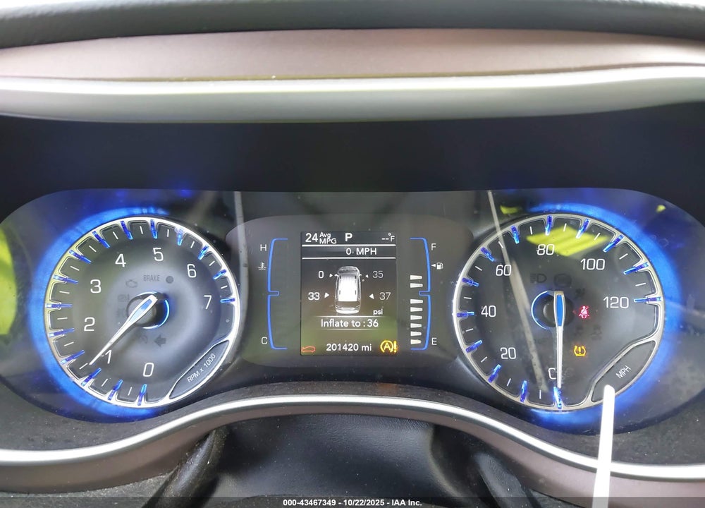 2019 CHRYSLER PACIFICA TOURING L VIN: 2C4RC1BG0KR617129