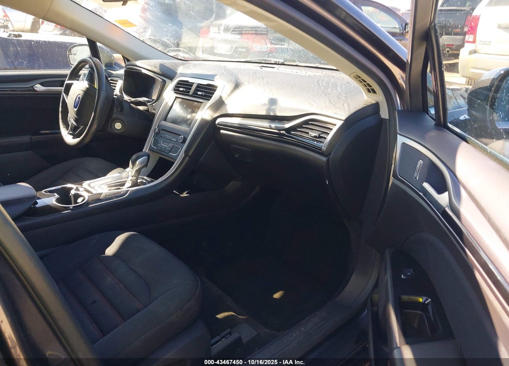 2016 FORD FUSION SE VIN: 3FA6P0T93GR216473