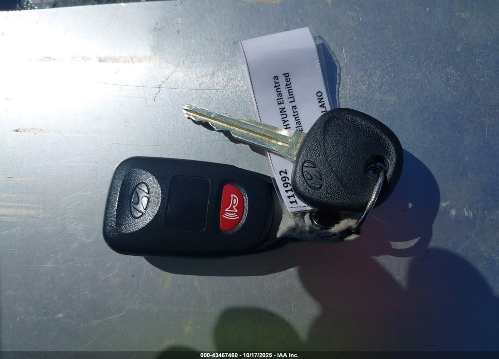 2013 HYUNDAI ELANTRA VIN: 5NPDH4AE8DH303984