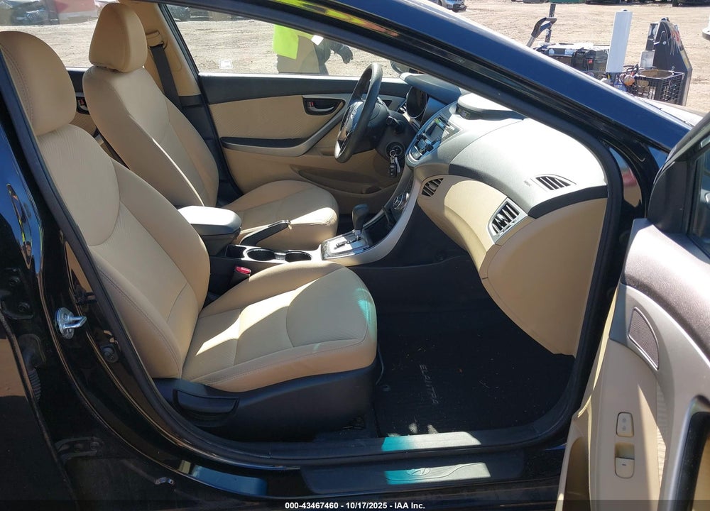 2013 HYUNDAI ELANTRA VIN: 5NPDH4AE8DH303984
