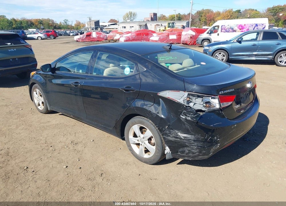 2013 HYUNDAI ELANTRA VIN: 5NPDH4AE8DH303984