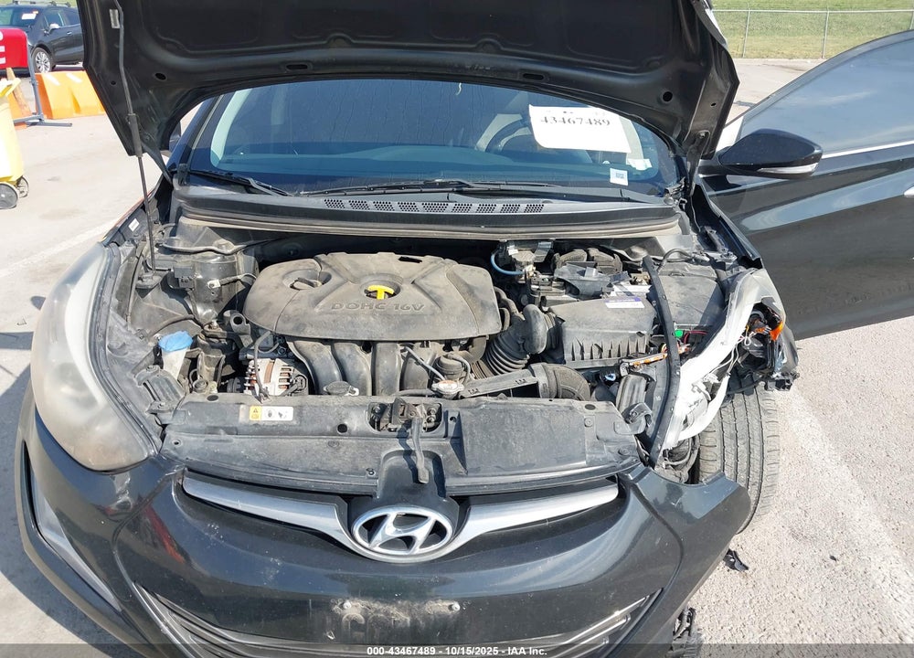 2014 HYUNDAI ELANTRA VIN: KMHDH4AE7EU029602