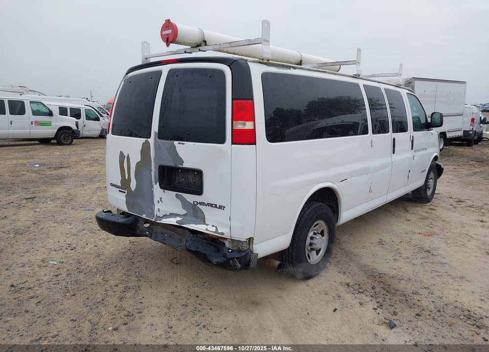 2005 CHEVROLET EXPRESS VIN: 1GAHG39U251216562
