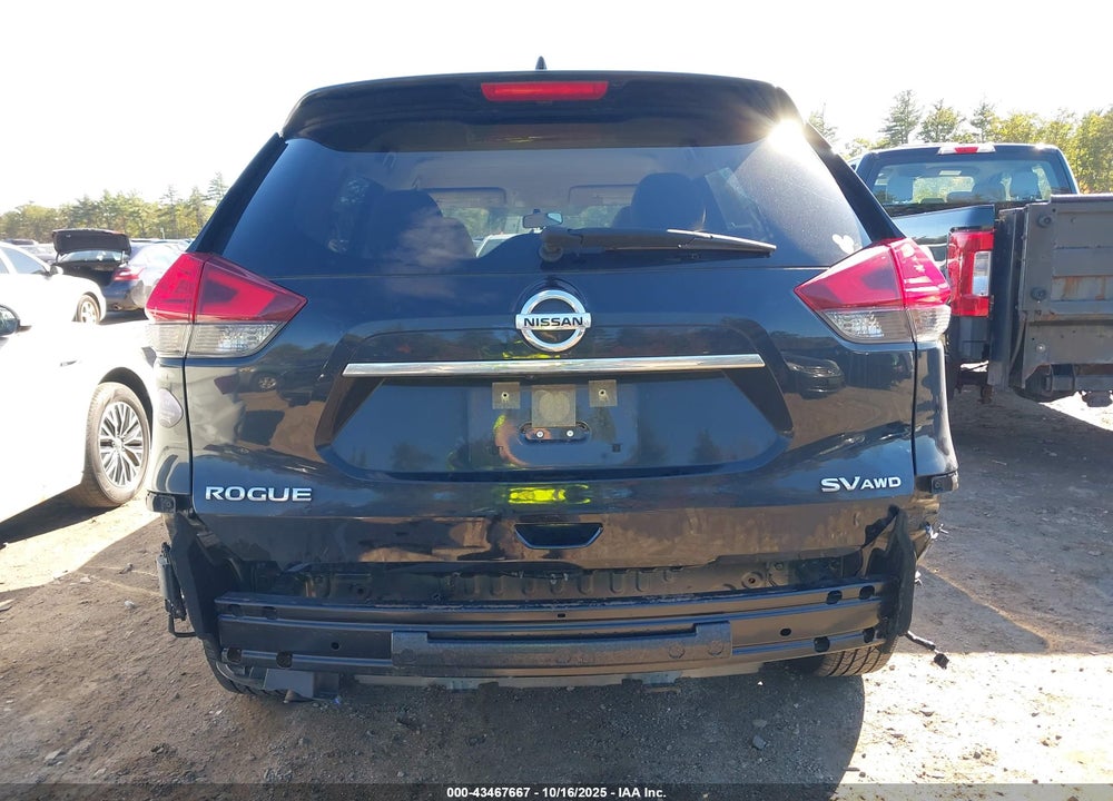 2017 NISSAN ROGUE SV VIN: JN8AT2MV1HW001877