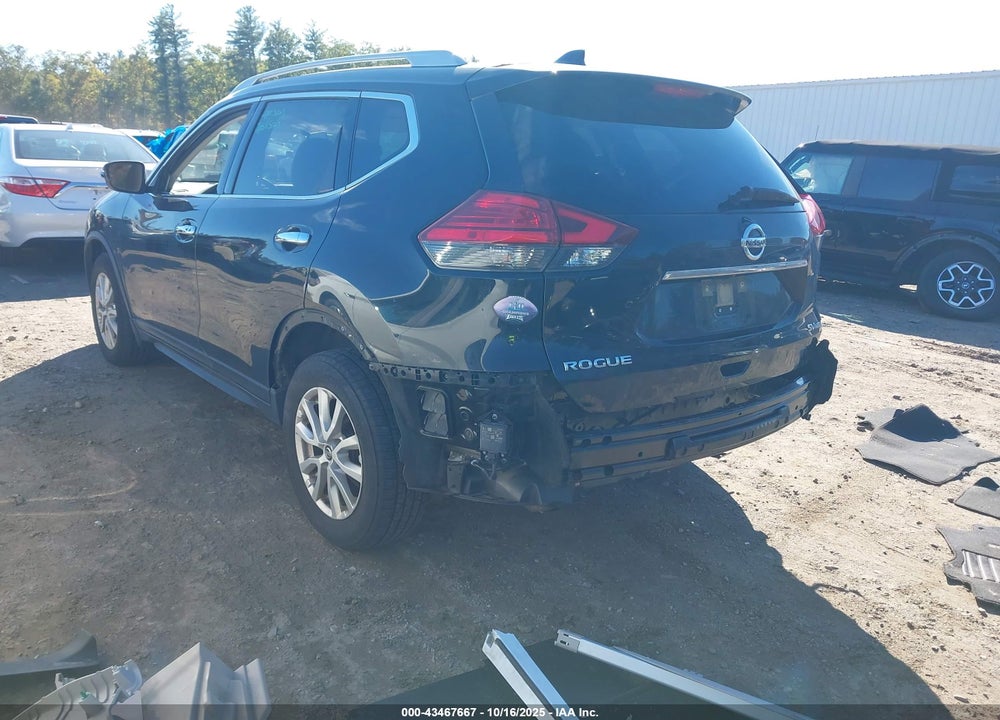 2017 NISSAN ROGUE SV VIN: JN8AT2MV1HW001877