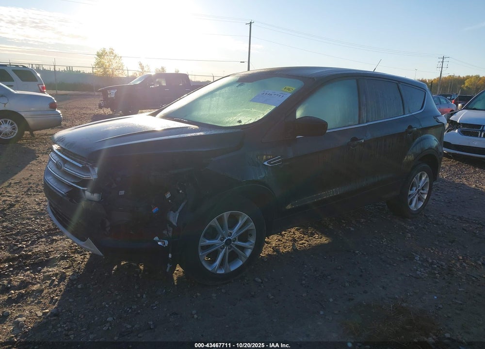 2017 FORD ESCAPE SE VIN: 1FMCU9GD3HUC27648