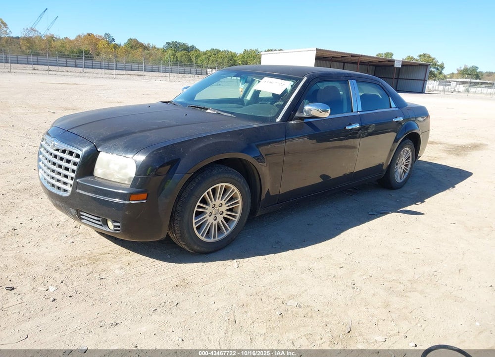 2010 CHRYSLER 300 TOURING VIN: 2C3CA4CD5AH105635
