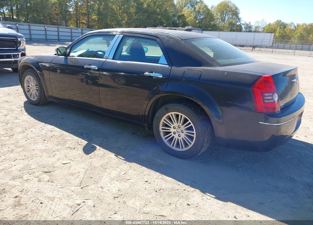 2010 CHRYSLER 300 TOURING VIN: 2C3CA4CD5AH105635