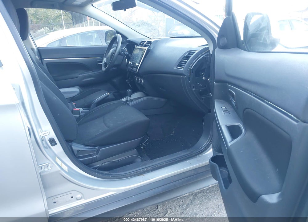 2020 MITSUBISHI OUTLANDER SPORT 2.0 ES AWC VIN: JA4AR3AU6LU011685