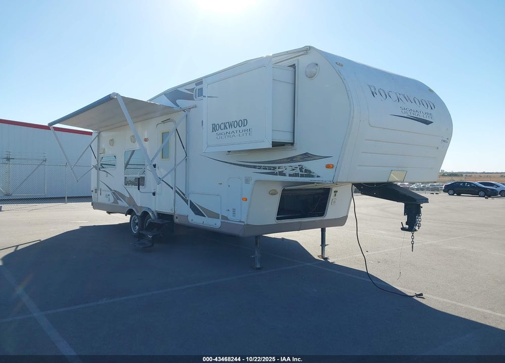 2008 ROCKWOOD FIFTH WHEEL /SIGNATU VIN: 4X4FRLD2481825455